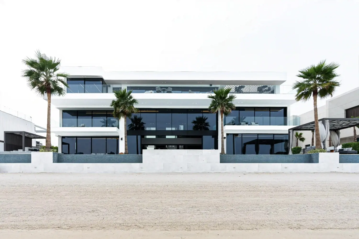 Billionaires’ Row Signature Villa – Photo 17