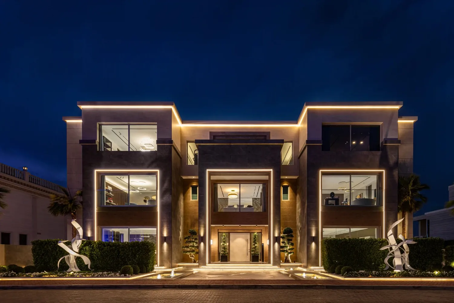 Custom-built Signature Villa – Photo 13
