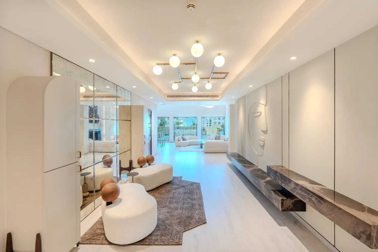 Golden Mile Penthouse – Photo 2